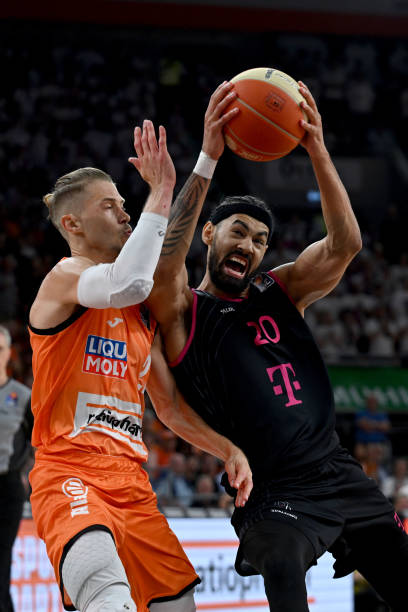 锋中打出如 锋中打出如