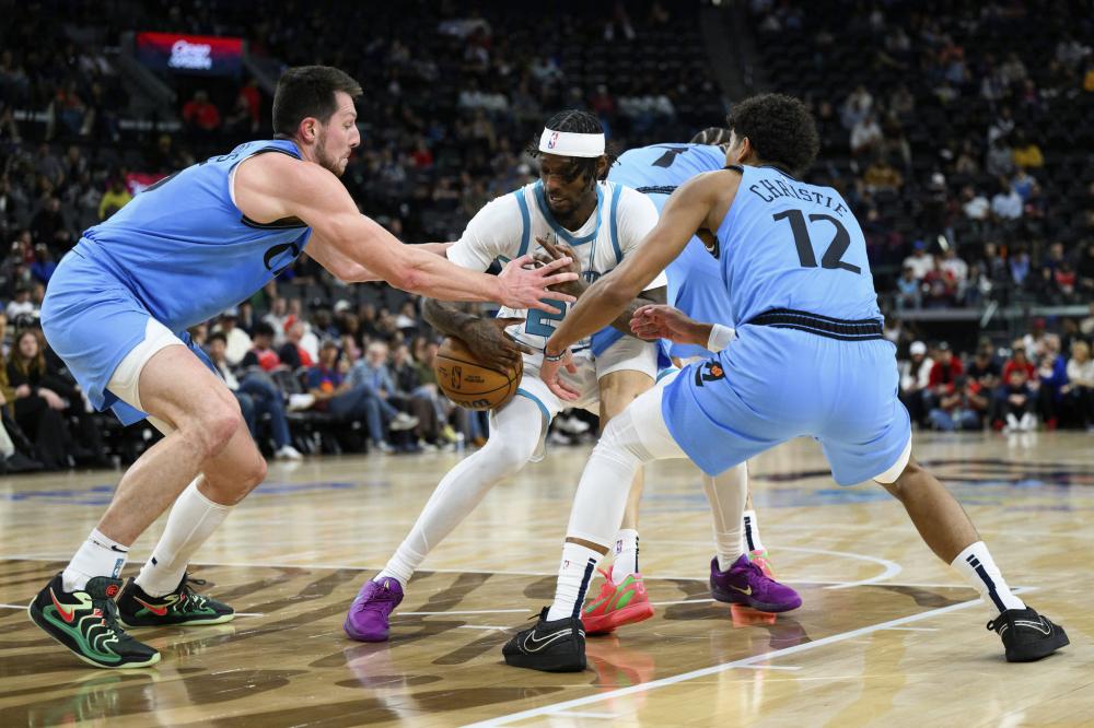 他在关键时 他在关键时