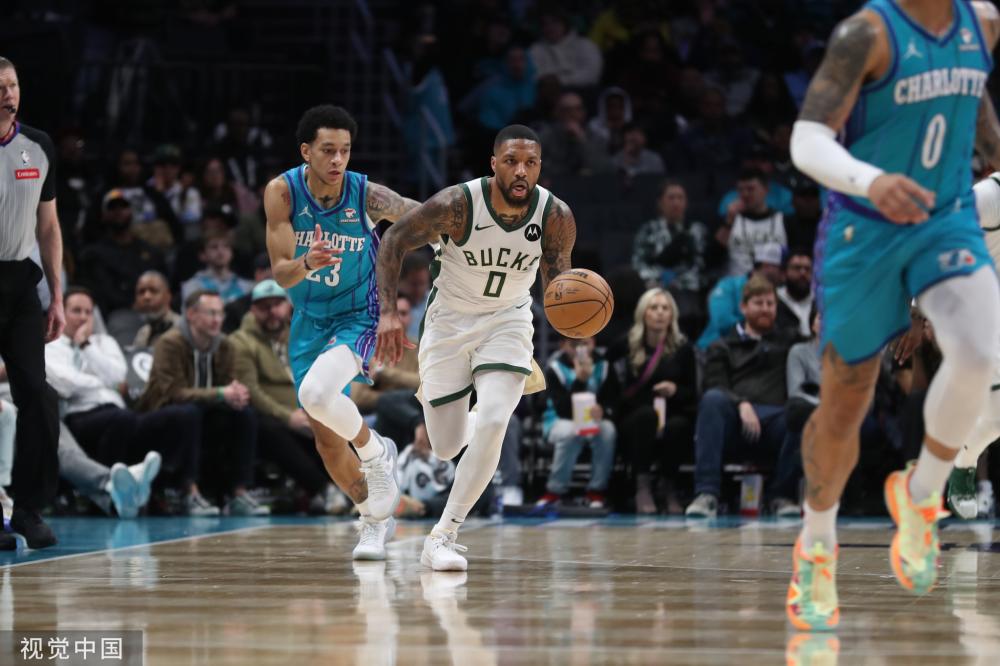 倒地偷看 倒地偷看