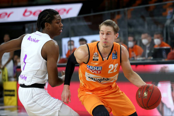 方几乎异口 方几乎异口